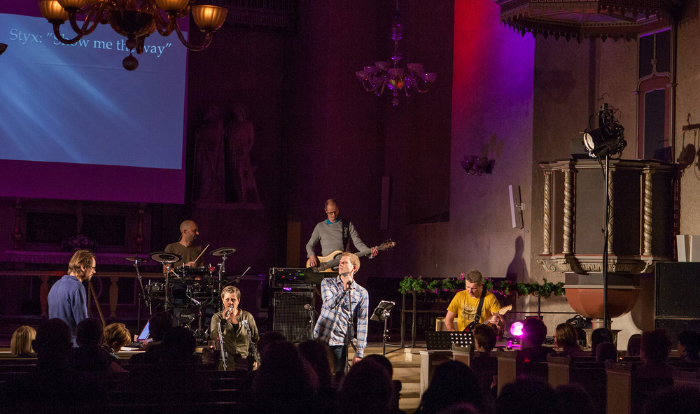Ungdomsgudstjenester i folkekirken