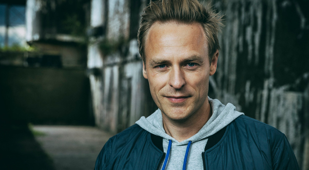 Kristian Bech, vært på TV2s Station 2: Dåben giver tryghed